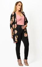 Load image into Gallery viewer, Everywhere Roses Kimono